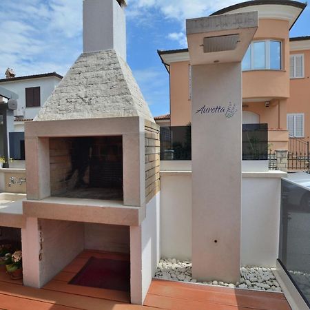 Apartment Auretta Новиград Экстерьер фото